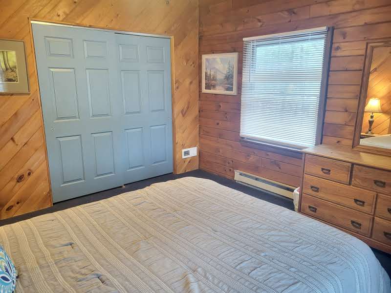 Timber Bedroom 4.3